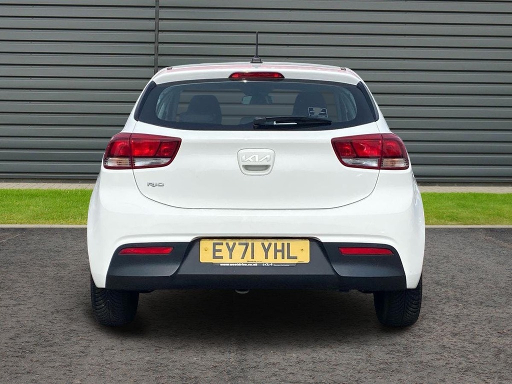 Kia RIO 1.2 1 Hatchback White #4