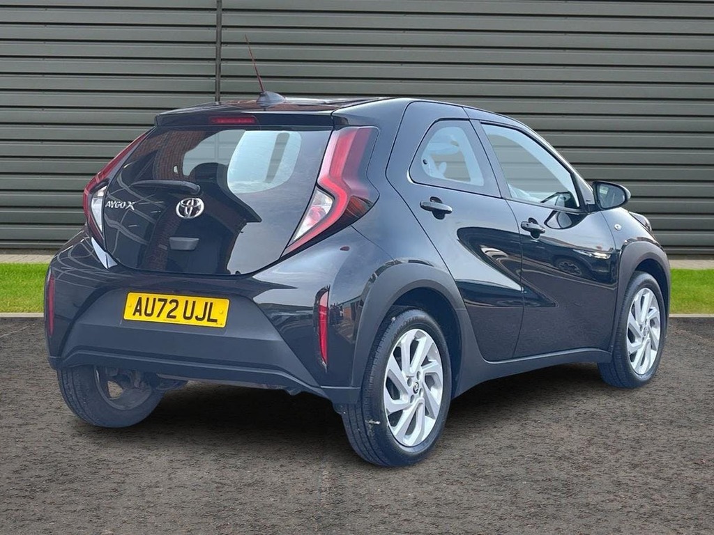 Toyota Aygo X 1.0 Vvt I Pure Hatchback X Shift Black #3