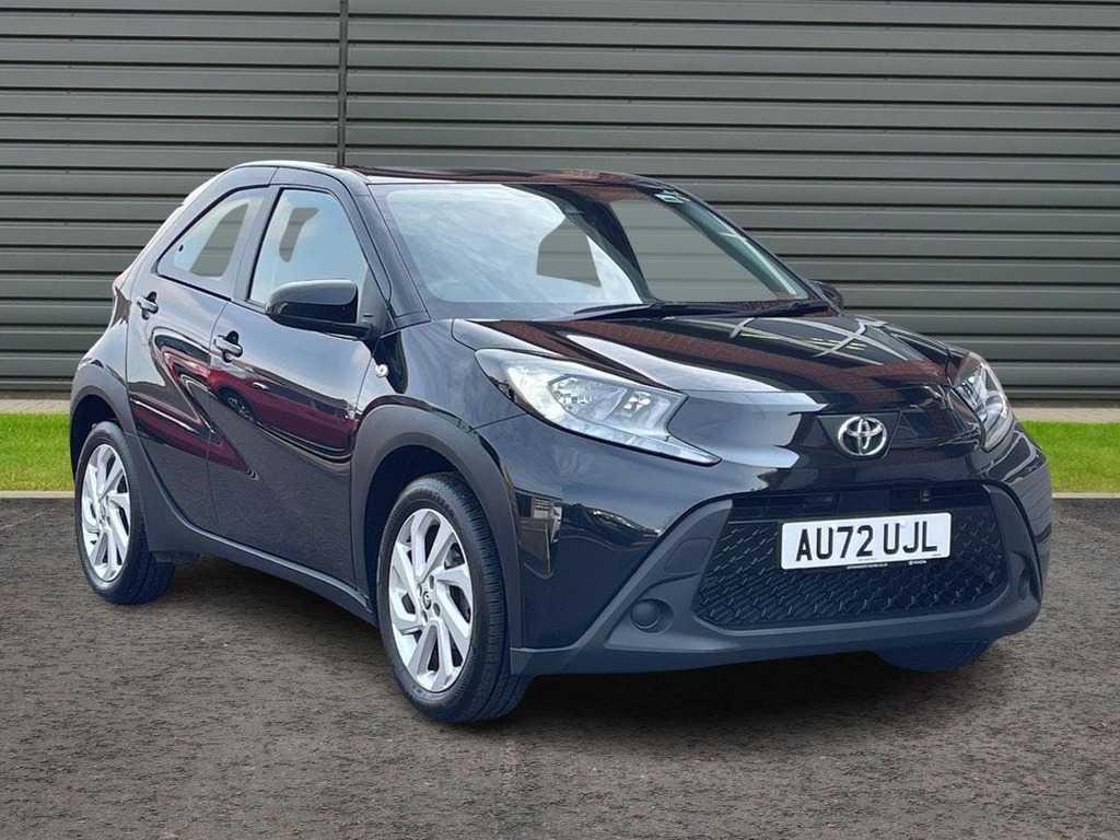 Toyota Aygo X 1.0 Vvt I Pure Hatchback X Shift Black