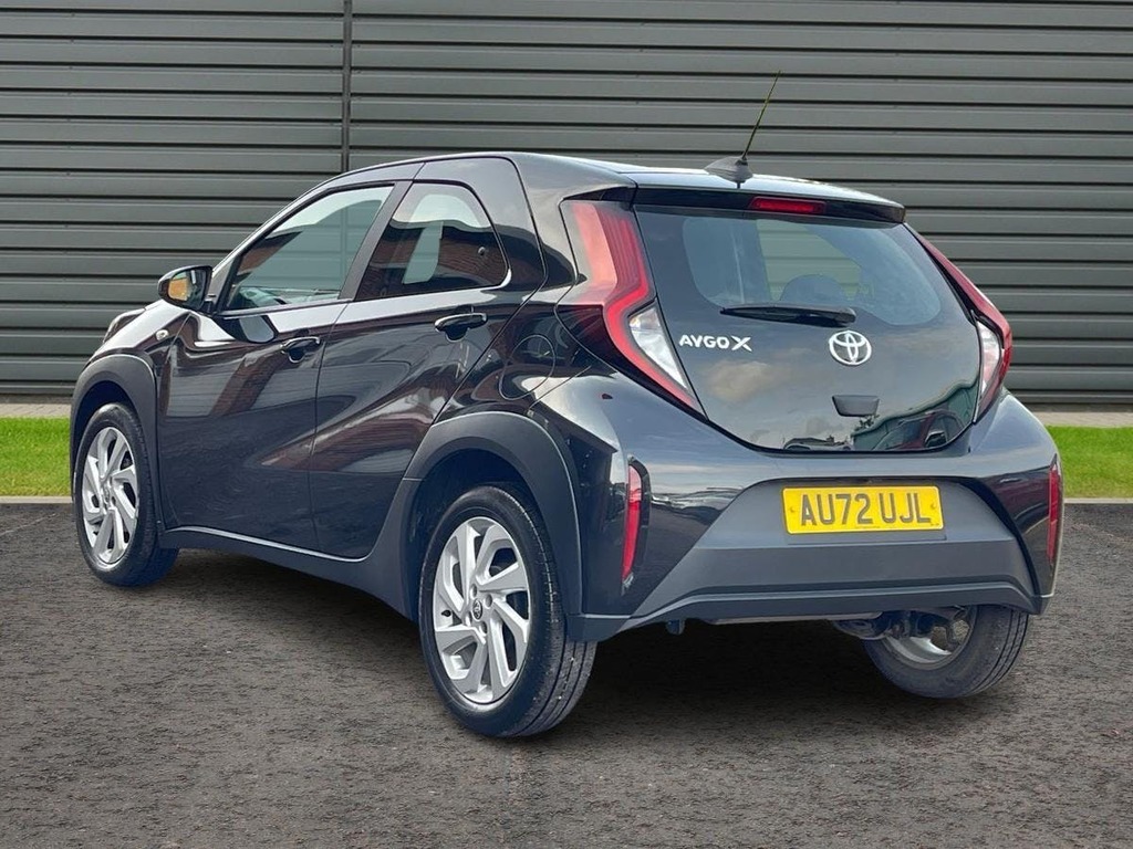 Toyota Aygo X 1.0 Vvt I Pure Hatchback X Shift Black #5