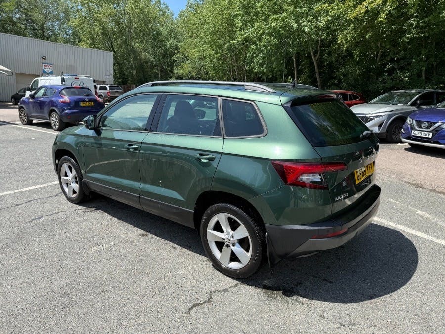 Skoda Karoq 1.0 Tsi Se Suv Green #4