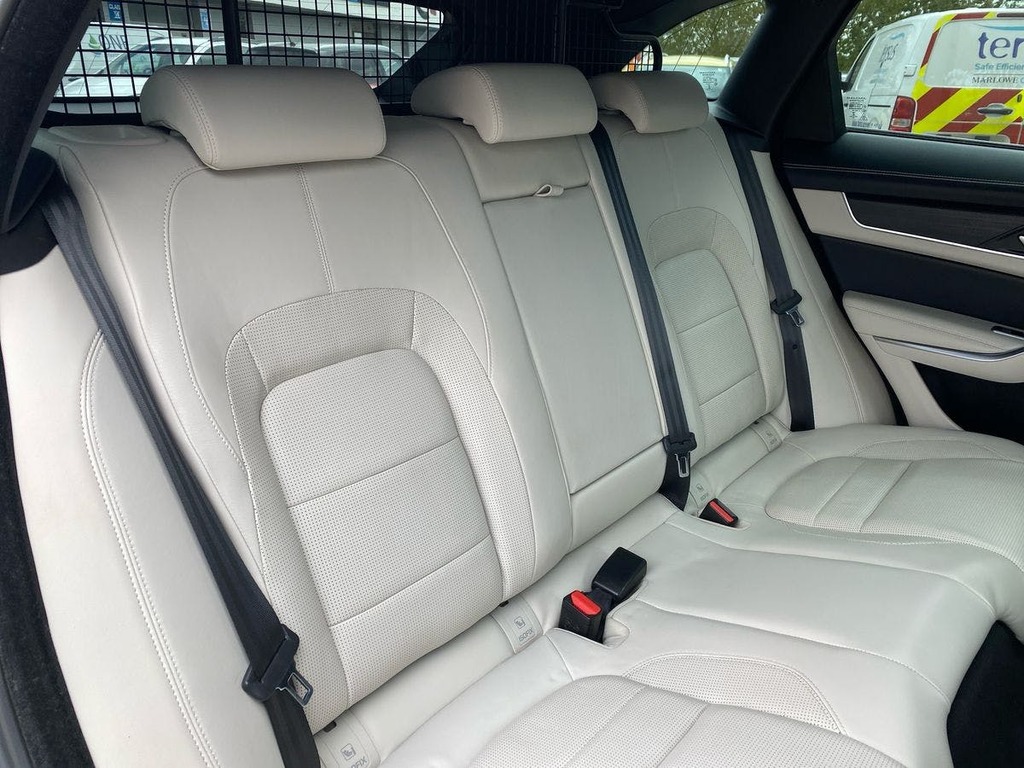 Jaguar F-Pace 2.0 D200 R-dynamic S Awd #21