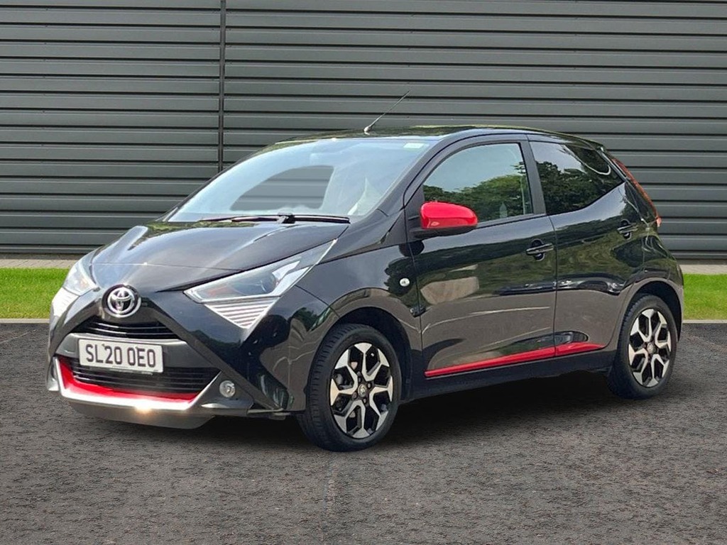 Toyota Aygo Hatchback Red #7