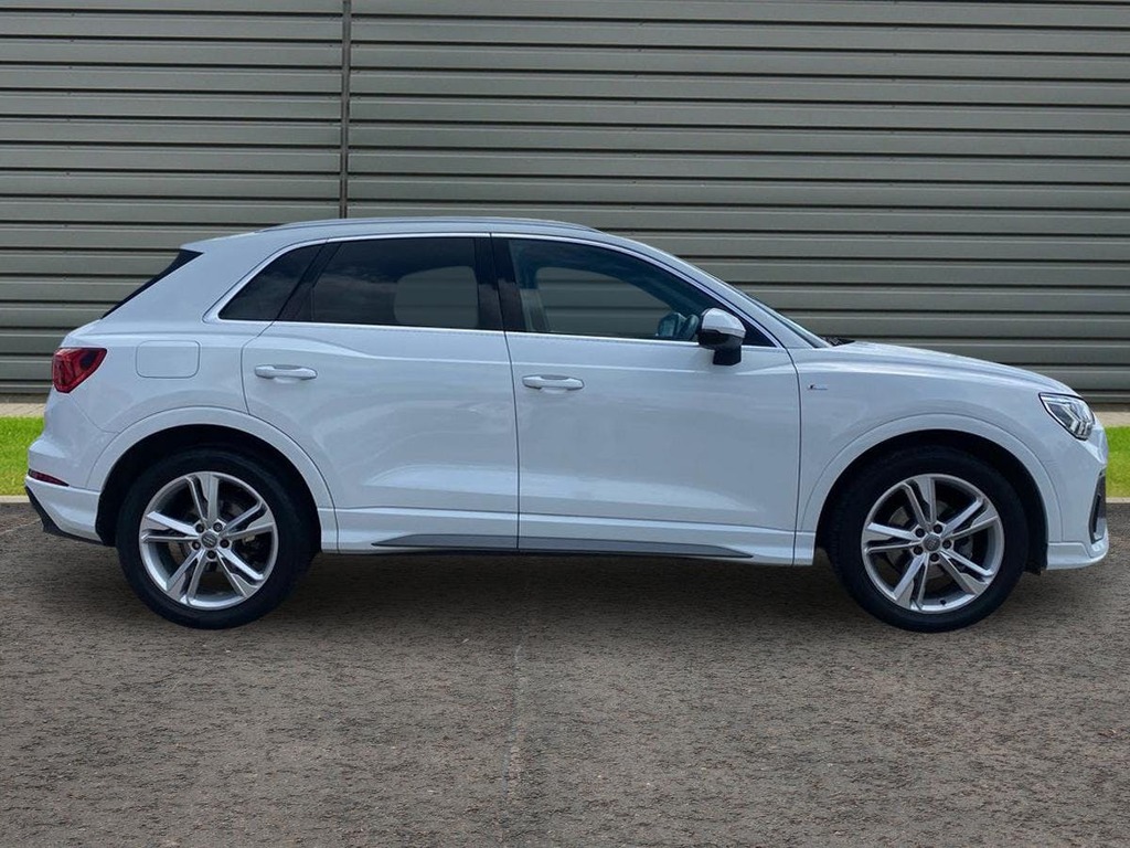 Audi Q3 1.5 Tfsi Cod 35 S Line Suv S Tronic White #2