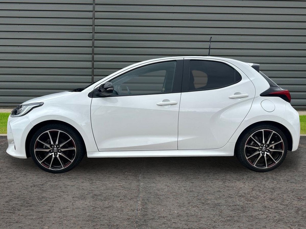 Toyota Yaris 1.5 Vvt-h Gr Sport Hatchback Hybrid E C GU73HYK White #6