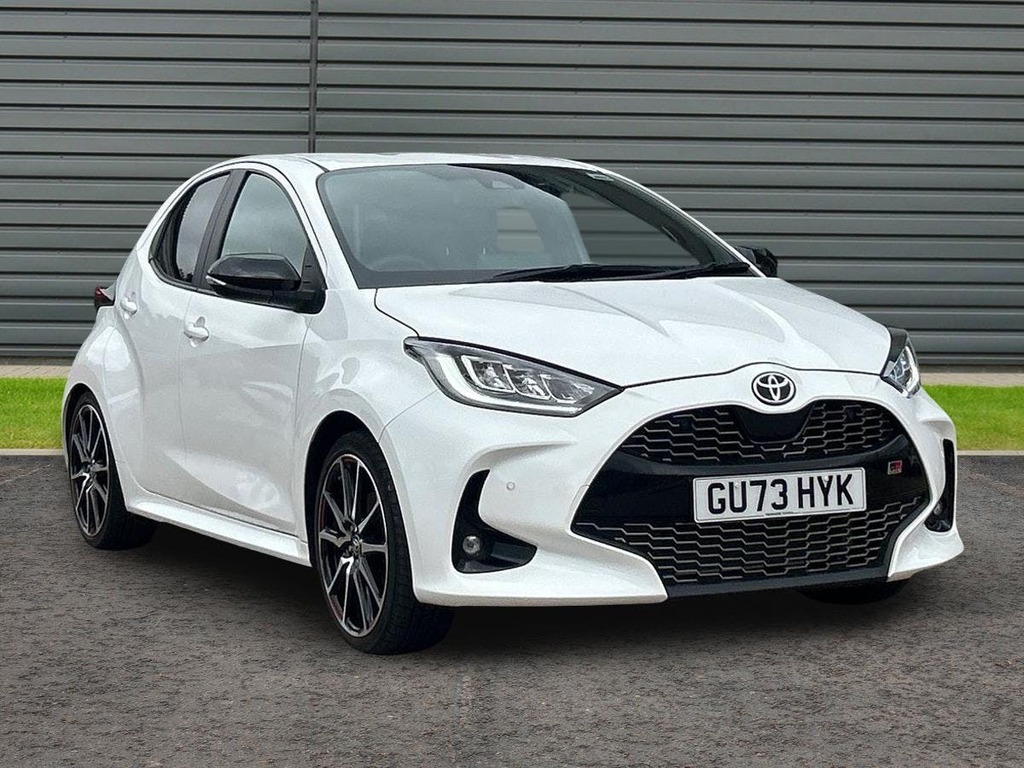 Toyota Yaris 1.5 Vvt-h Gr Sport Hatchback Hybrid E C White