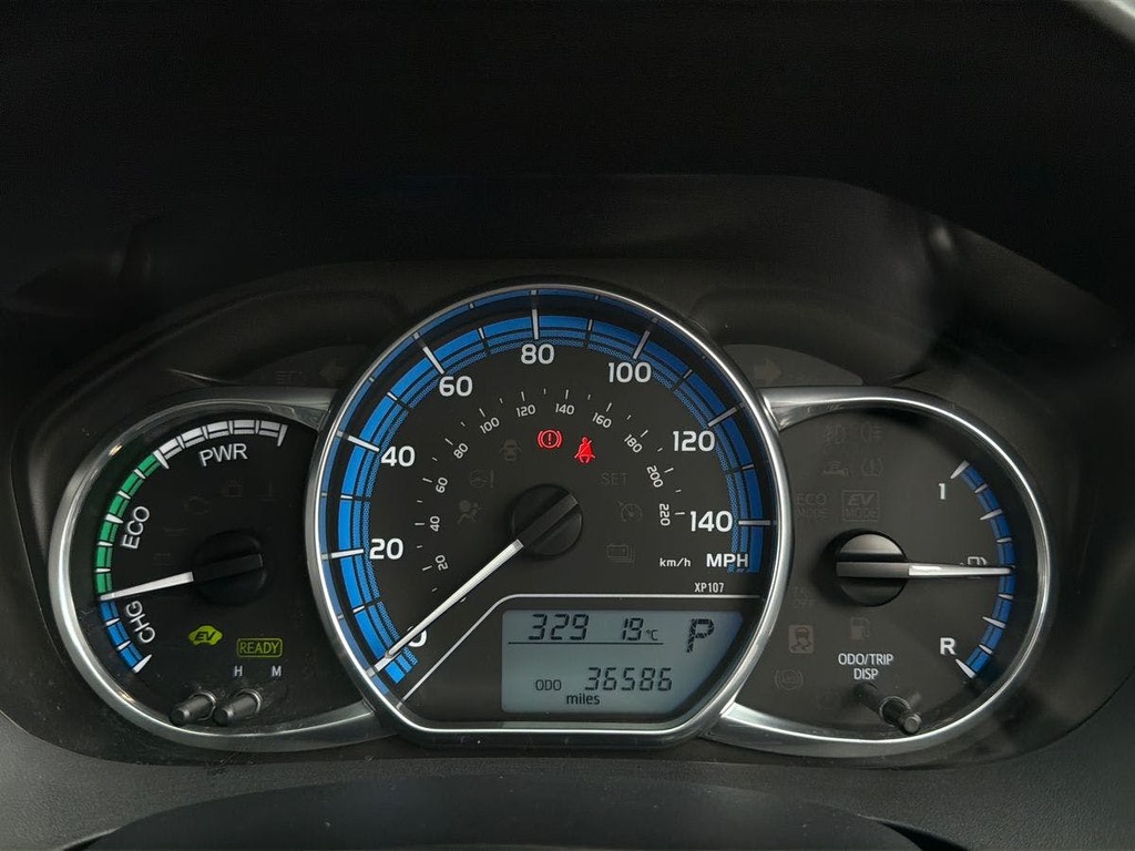 Toyota Yaris Hatchback White #19