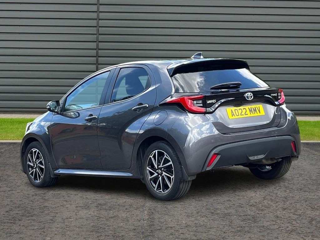Toyota Yaris 1.5 Vvt-h Design Hatchback Hybrid E Cvt Grey #3