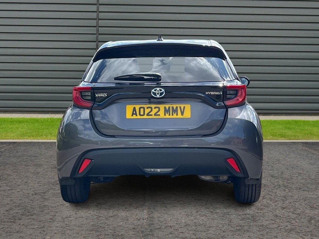 Toyota Yaris 1.5 Vvt-h Design Hatchback Hybrid E Cvt Grey #2