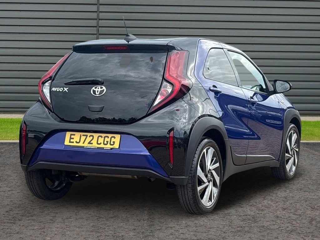 Toyota Aygo X 1.0 Vvt I Edge Hatchback EJ72CGG Blue #3