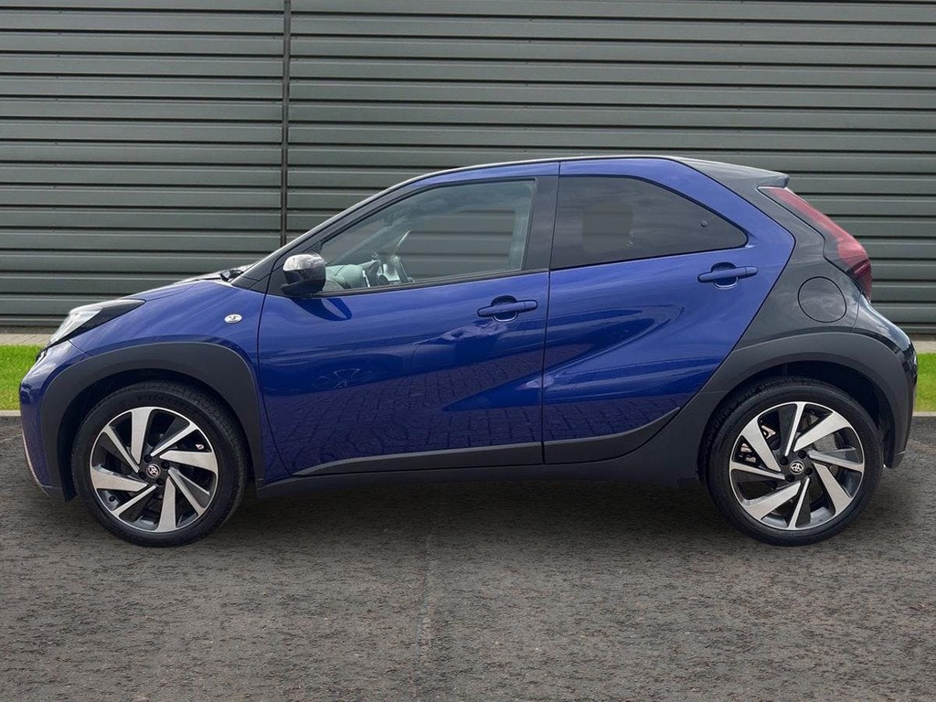 Toyota Aygo X 1.0 Vvt I Edge Hatchback EJ72CGG Blue #6