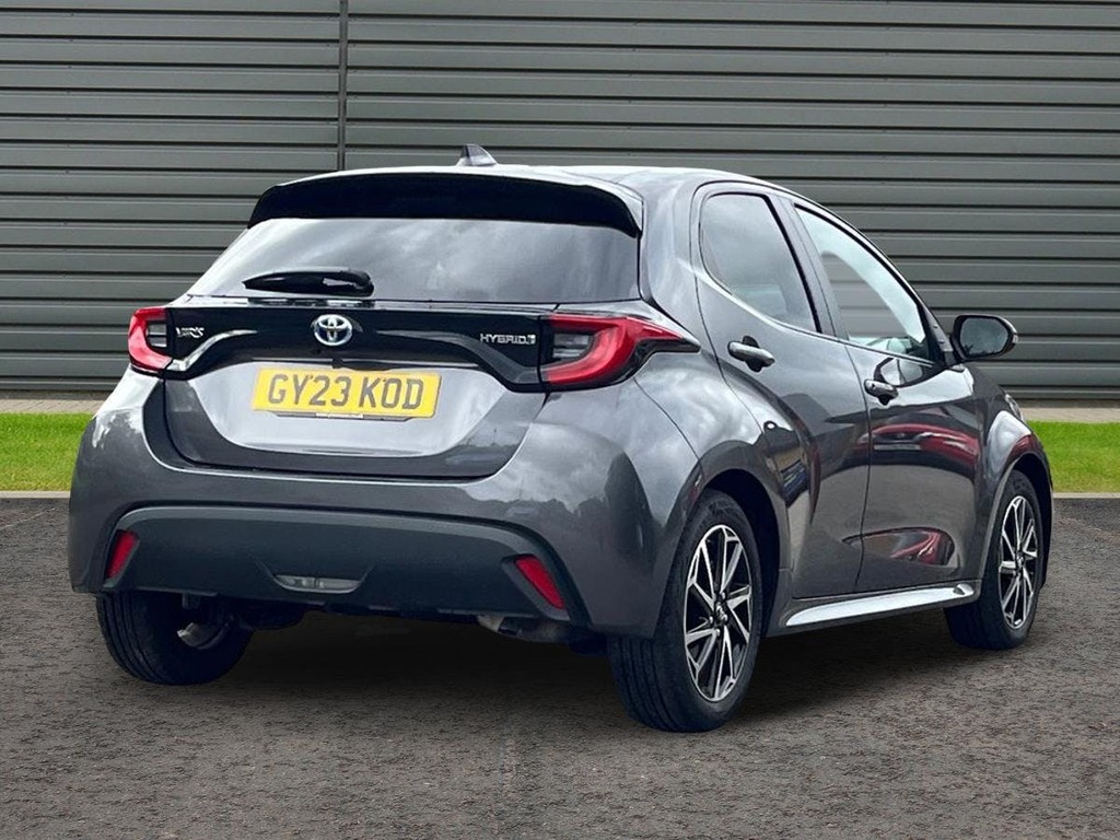 Toyota Yaris 1.5 Vvt-h Design Hatchback Hybrid E Cvt Grey #3