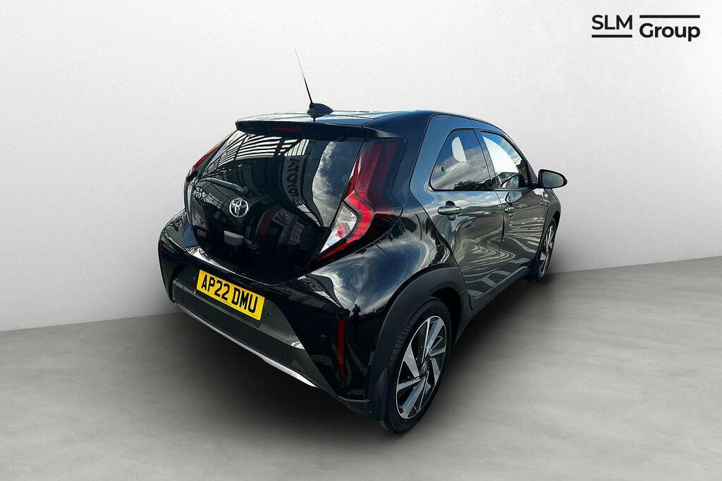 Toyota Aygo X 1.0 Vvt I Exclusive Hatchback X Shift Green #3