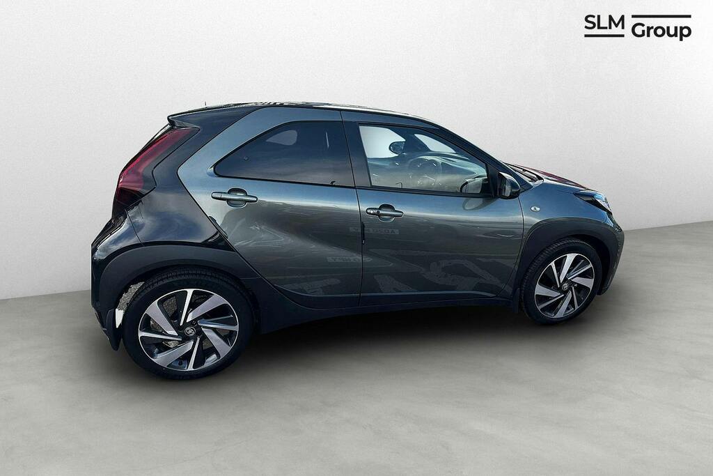 Toyota Aygo X 1.0 Vvt I Exclusive Hatchback X Shift Green #2