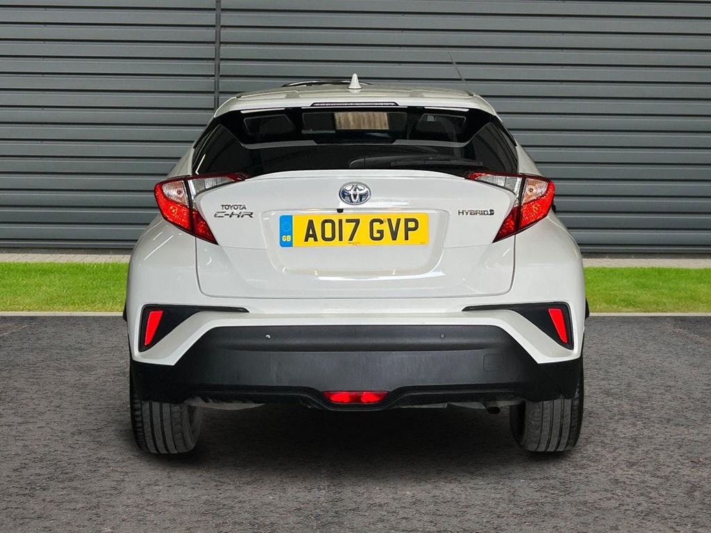 Toyota C-Hr 1.8 Vvt-h Excel Suv Hybrid Cvt White #4