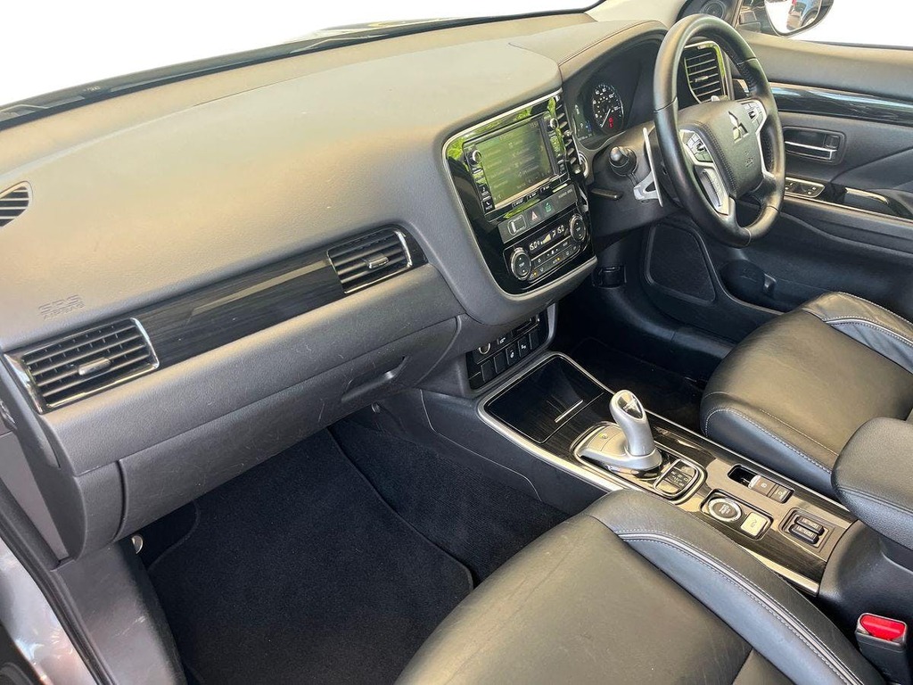 Mitsubishi Outlander Phev 5Hs Grey #13