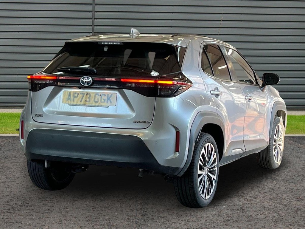 Toyota Yaris Cross 1.5 Vvt-h Excel Suv Hybrid E Cvt Silver #3