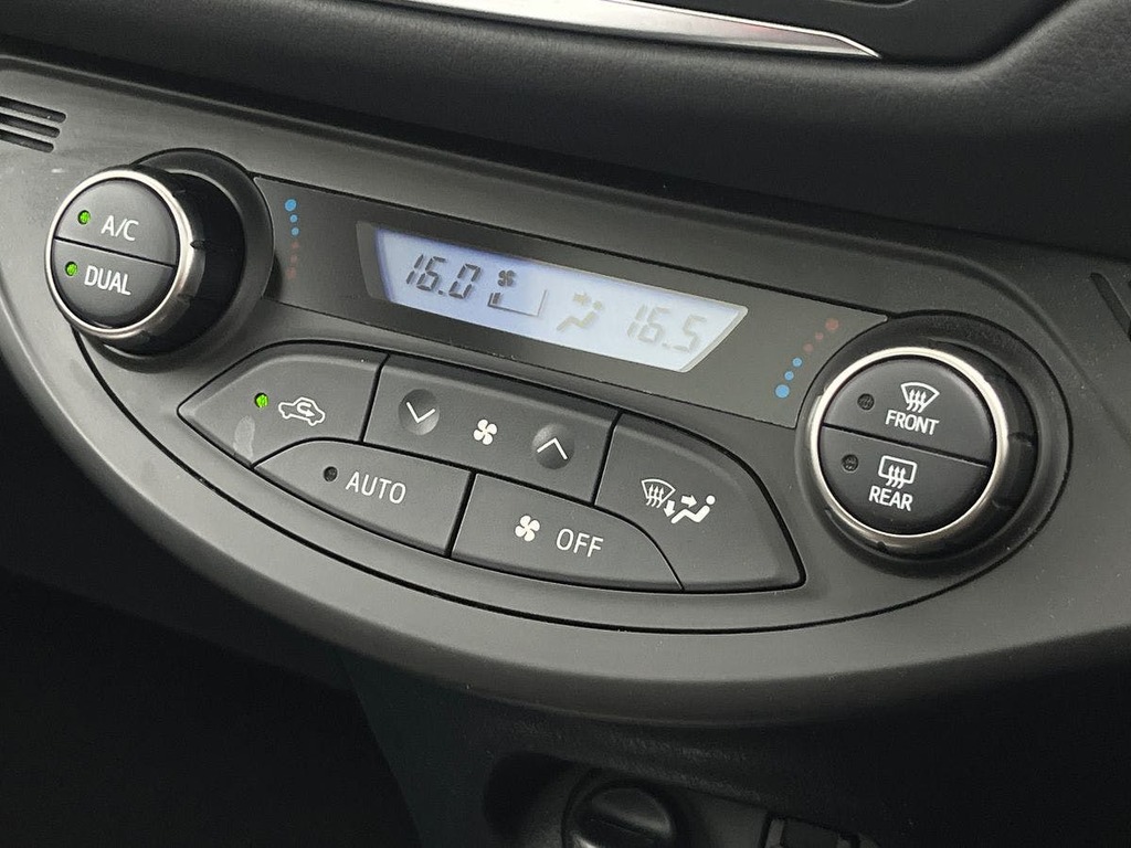 Toyota Yaris 1.5 Vvt-h Excel Hatchback Hybrid E Cvt White #14