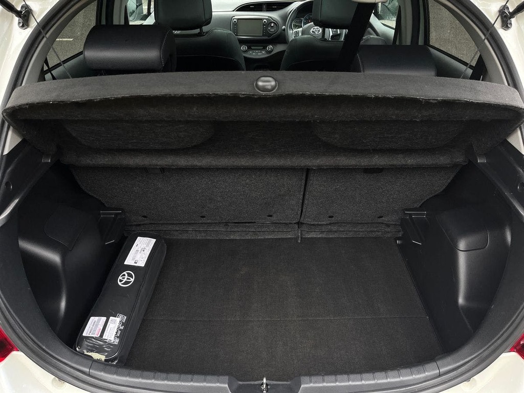 Toyota Yaris 1.5 Vvt-h Excel Hatchback Hybrid E Cvt White #22