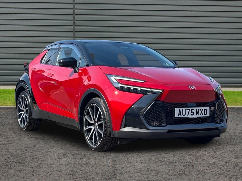 Toyota C-Hr 2.0 Vvt 13.6Kwh Gr Sport Suv Plug In Hy Black