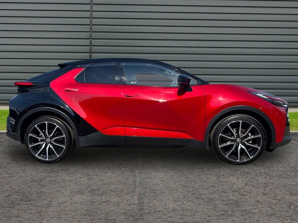 Toyota C-Hr 2.0 Vvt 13.6Kwh Gr Sport Suv Plug In Hy Black #2