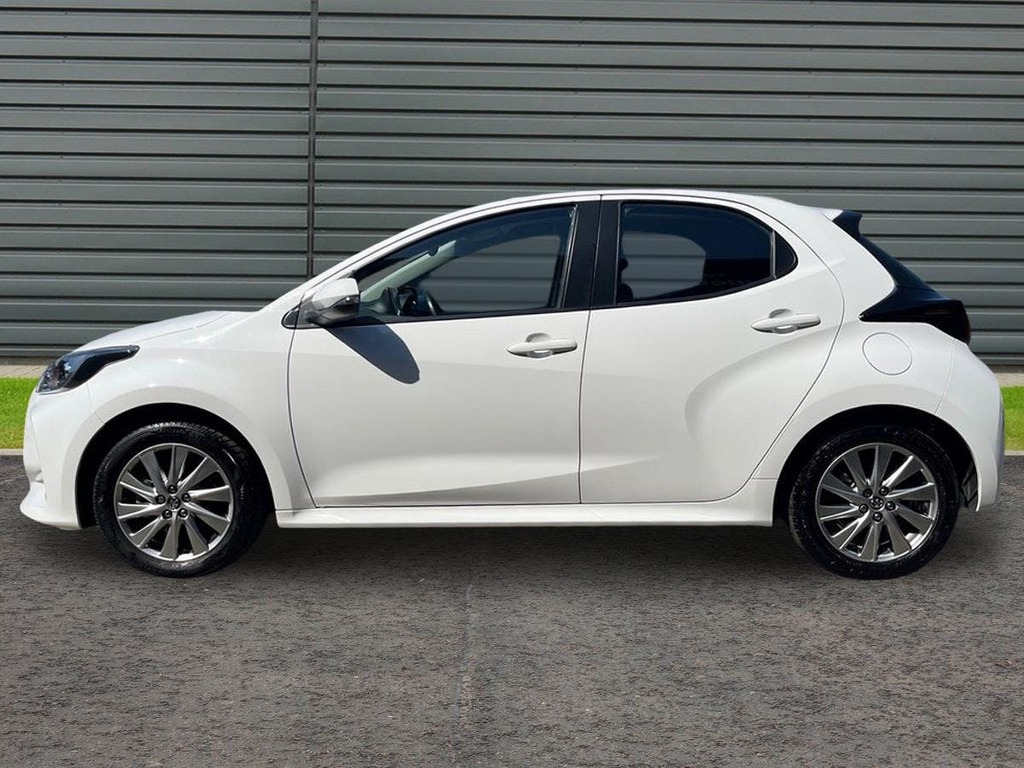 Toyota Yaris 1.5 Vvt-h Icon Hatchback Hybrid E Cvt White #6