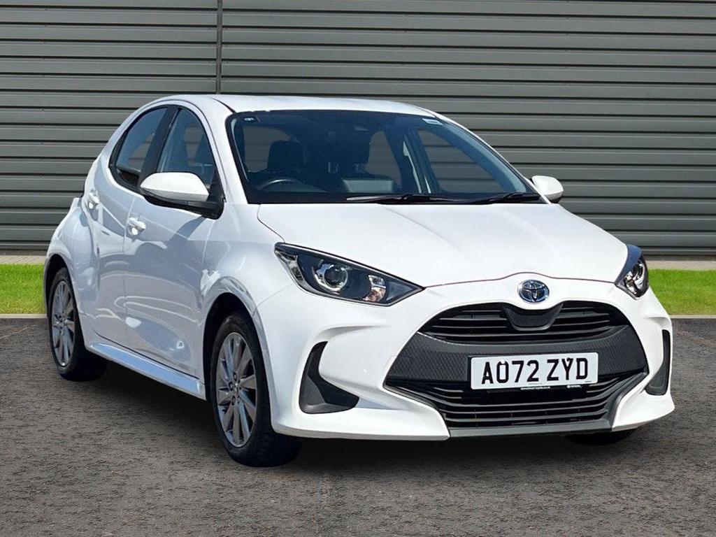 Toyota Yaris 1.5 Vvt-h Icon Hatchback Hybrid E Cvt White