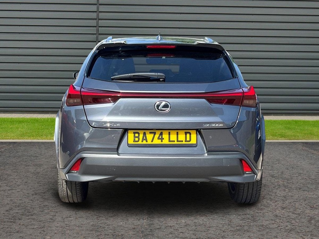Lexus UX 300E 72.8Kwh Takumi Suv Grey #4