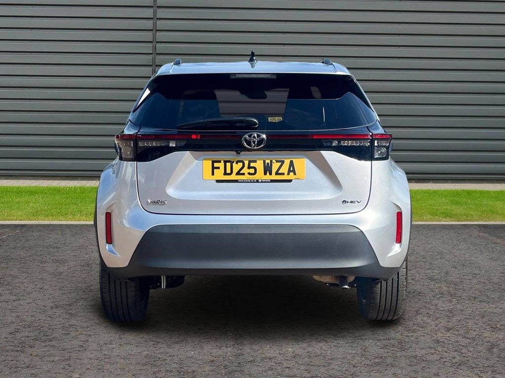 Toyota Yaris Cross 1.5 Vvt-h Design Suv Hybrid E Cvt Silver #4