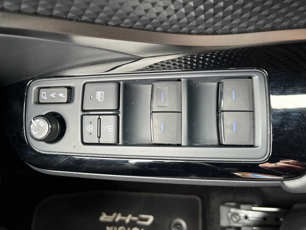 Toyota C-Hr 1.8L Design Silver #15