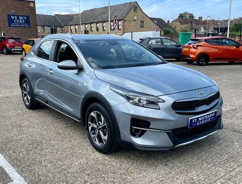 Kia Xceed Suv YR69UPA Silver #4