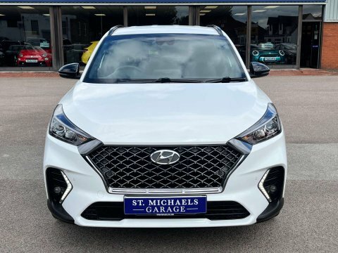 Hyundai Tucson Suv GK69GPO White #5