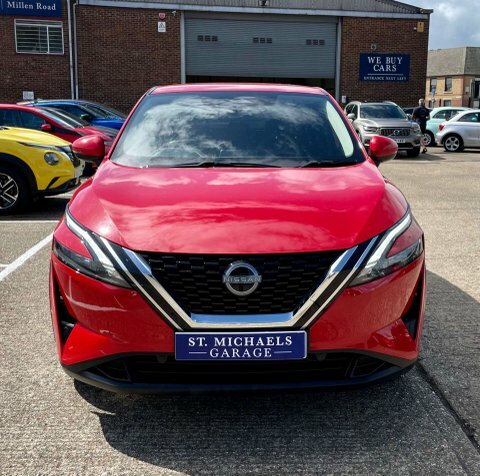 Nissan Qashqai Suv BT23SYA Red #5