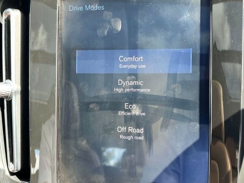 Volvo XC40 1.5 T5 Recharge Phev R Design Pro Red #32