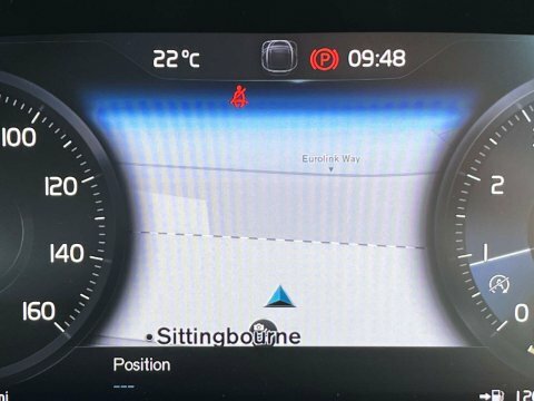 Volvo XC40 1.5 T5 Recharge Phev R Design Pro Red #22