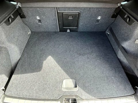 Volvo XC40 1.5 T5 Recharge Phev R Design Pro Red #66