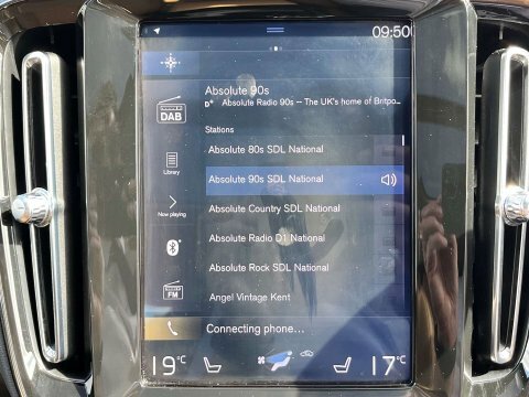 Volvo XC40 1.5 T5 Recharge Phev R Design Pro Red #33
