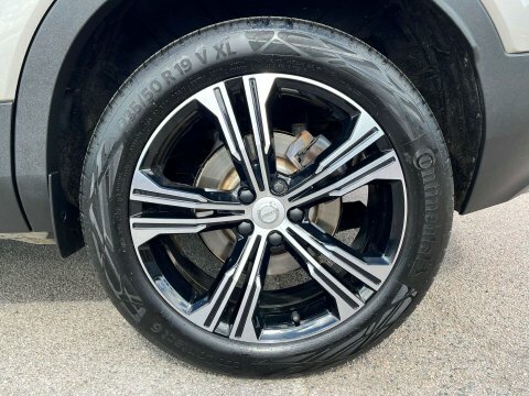 Volvo XC40 1.5 T5 Recharge Phev R Design Pro Red #13