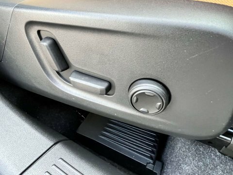 Volvo XC40 1.5 T5 Recharge Phev R Design Pro Red #58