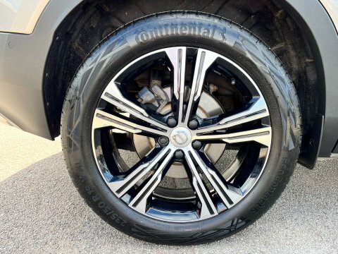 Volvo XC40 1.5 T5 Recharge Phev R Design Pro Red #14