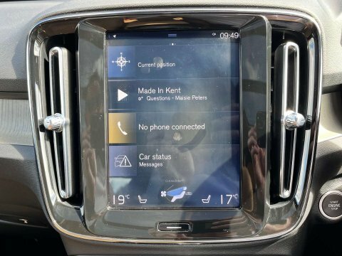 Volvo XC40 1.5 T5 Recharge Phev R Design Pro Red #24