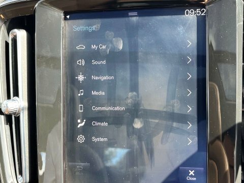 Volvo XC40 1.5 T5 Recharge Phev R Design Pro Red #42