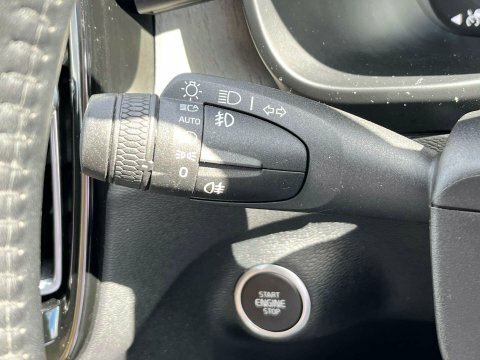 Volvo XC40 1.5 T5 Recharge Phev R Design Pro Red #53