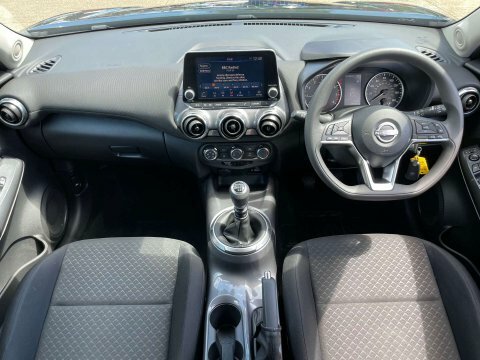 Nissan Juke Suv YE23HLC Black #2