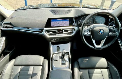BMW 3 Series Saloon AV21FWC Black #2
