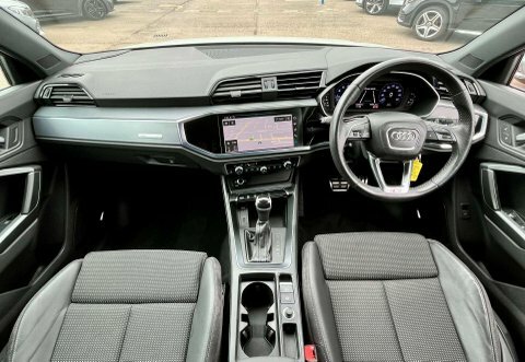 Audi Q3 Tfsi S Line ME19WNB White #2