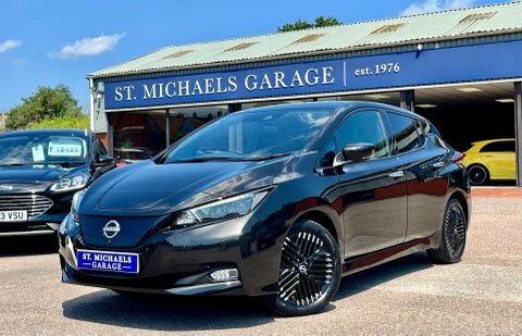 Nissan Leaf Hatchback Black