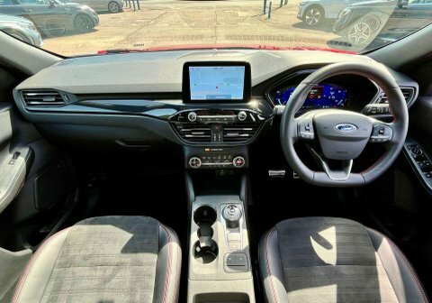 Ford Kuga Suv EA22CCJ Red #2