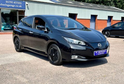 Nissan Leaf Hatchback RK23YTX Black #4