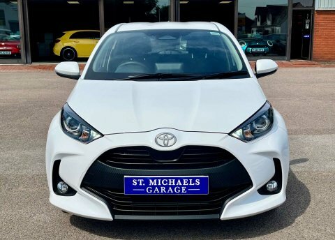 Toyota Yaris Automatic GD75CSO White #5
